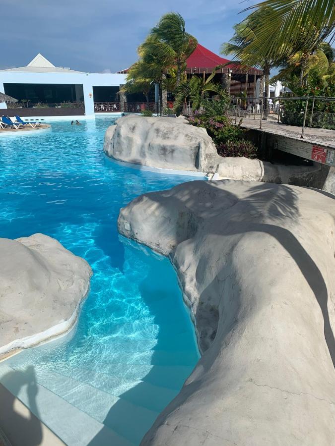 Bikini & Martini Residence Manganao Plage & Piscine Privee サン・フランソワ エクステリア 写真